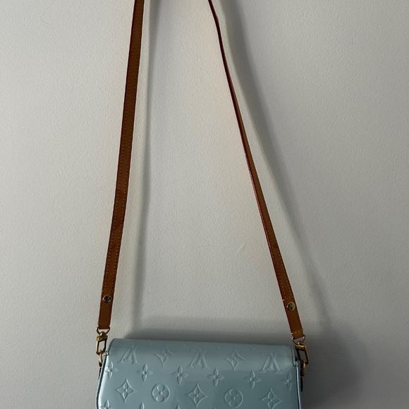 Louis Vuitton Handbag - Picture 3 of 7